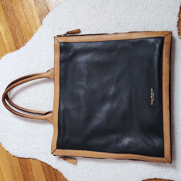 Isaac Mizrahi Handbags - Isaac Mizrahi New York Leather Tote bag